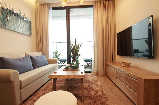 Luxury Eco-friendly One Bedroom Apartment Rental in Vinhomes Metropolis, Urban Hanoi