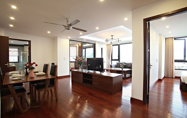 Stunning Executive Suite 3 Bedrm Apartment Rental in Tran Quoc Hoan str, Cau Giay