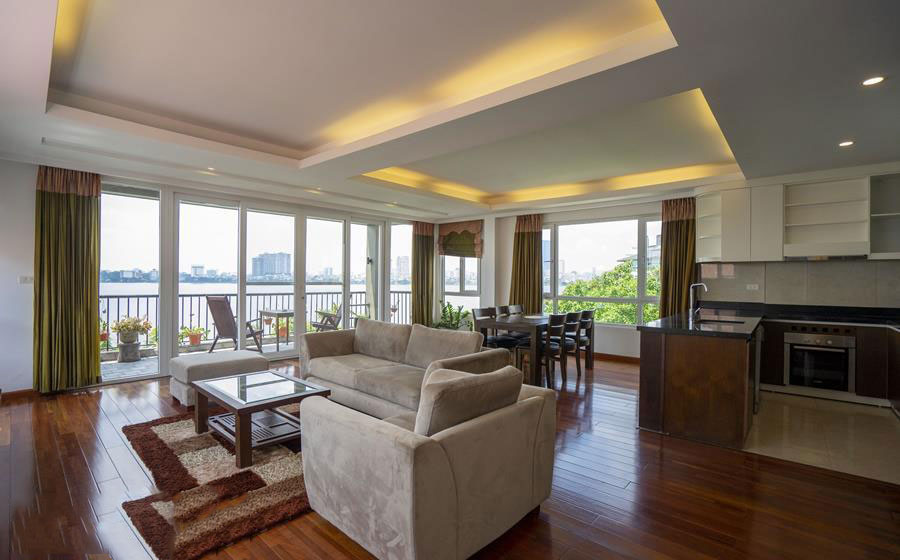 A high-end 3 BR apartment with breathtaking west lake view in Quang Khanh, Tay Ho District