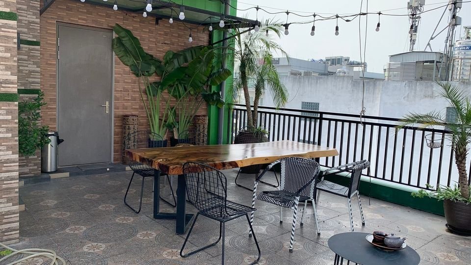 Amazing Apartment for rent in Truc Bach, Ba Dinh with Nice Terrace & Good Price