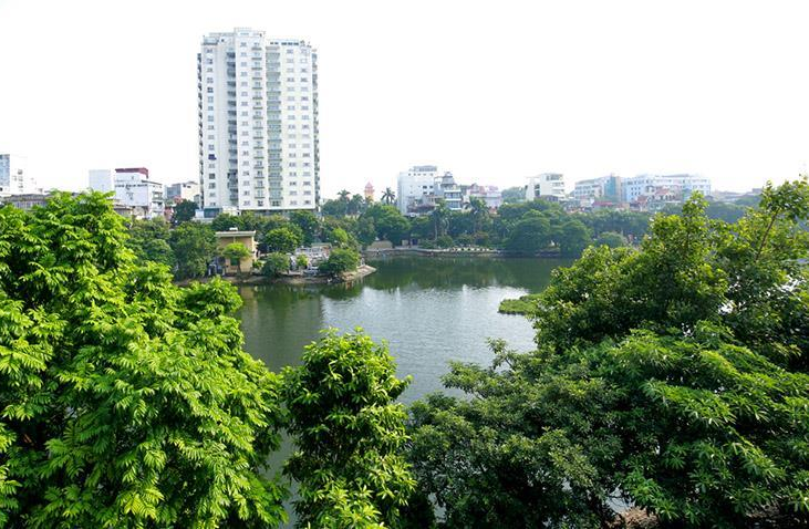 Awesome 3 Bedrooom apartment face to Truc Bach Lake