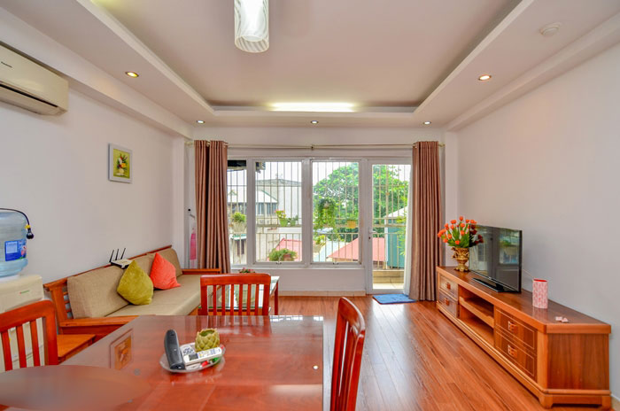 Beautiful View 1 BR Apartment In Pho Duc Chinh Str Truc Bach, Balcony