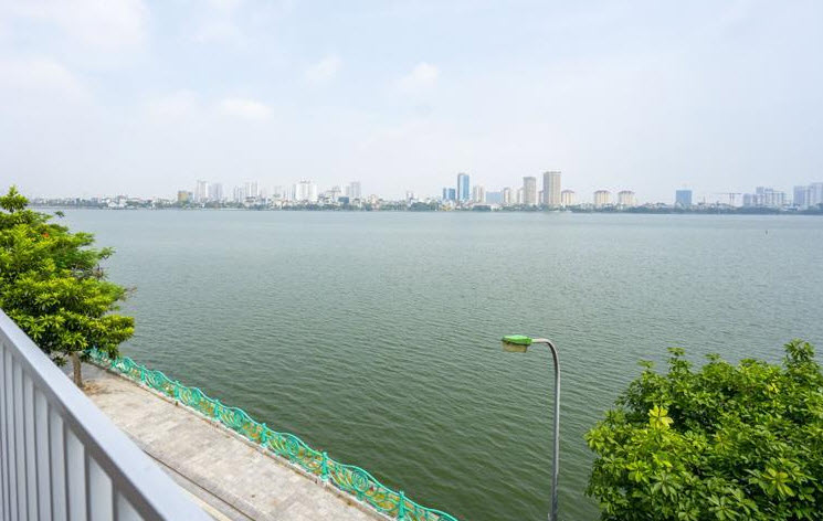 Beautiful West Lake View 03 Bedrooms Apartment in Dang Thai Mai, Tay Ho