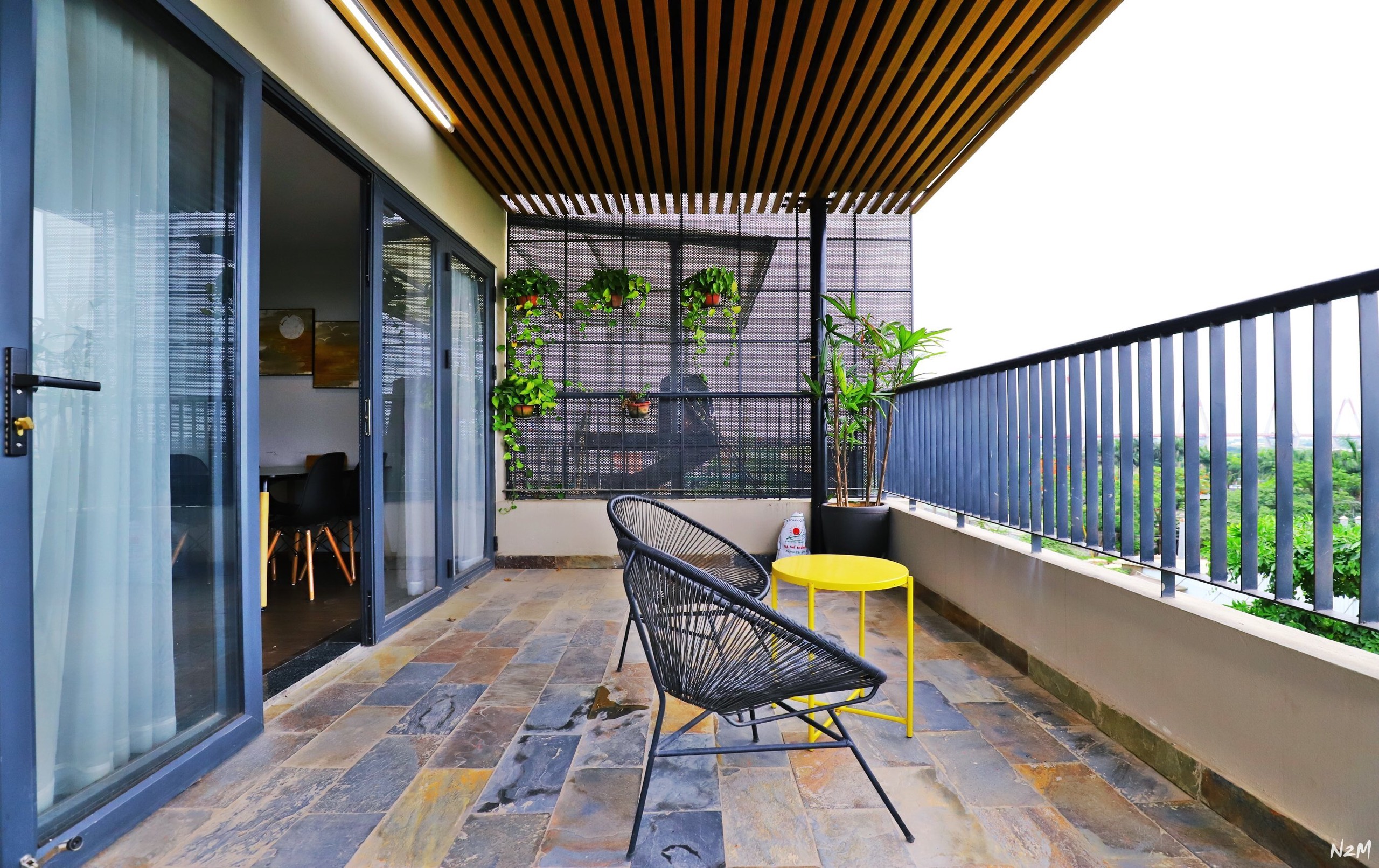 Big balcony and full of sunshine one bed room apartment Rental in Tay Ho, affordable price
