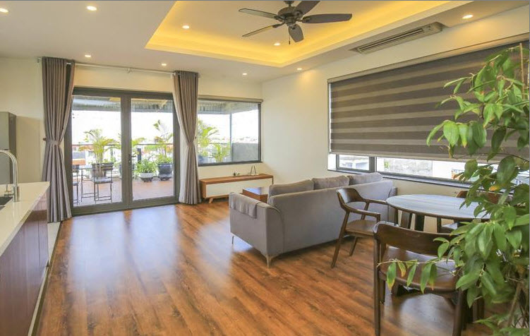 Big Balcony & Best ever Sunkissed  Apartment Rental in Trinh Cong Son street, Tay ho District