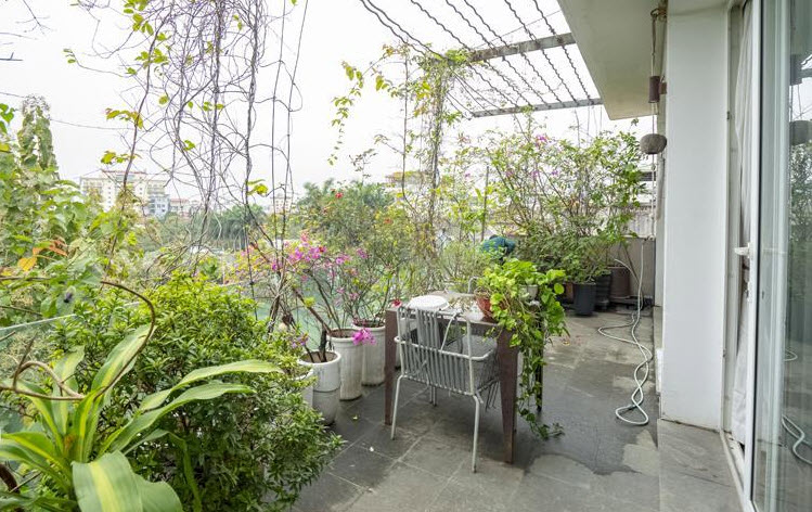 *Big Balcony Modern apartment for rent in Tay Ho, West Lake*