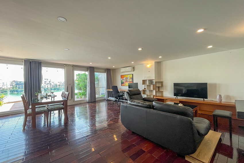 Big Terrace & Lake View Apartment Rental in Quang An str, Tay Ho