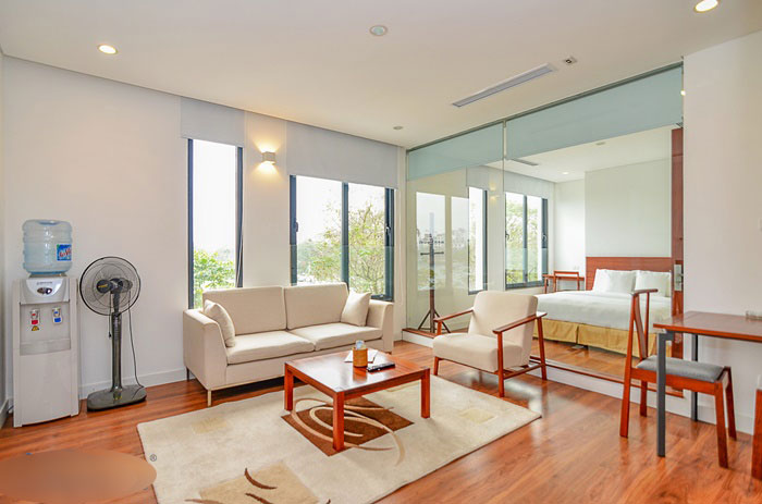 Lake View And Modern 1 BR Apartment In Ho Ba Mau, Dong Da