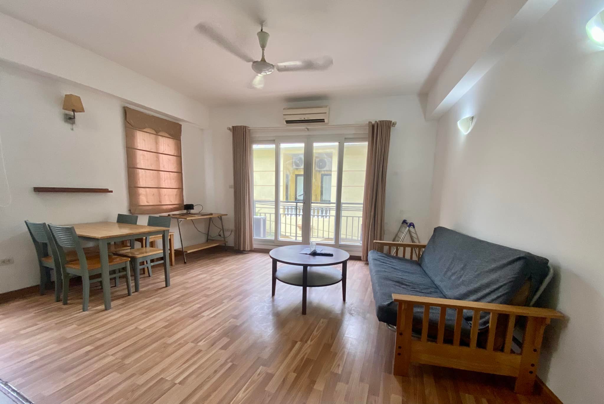 Bright & Elegant Apartment Rental in Hoang Hoa Tham str, Ba Dinh