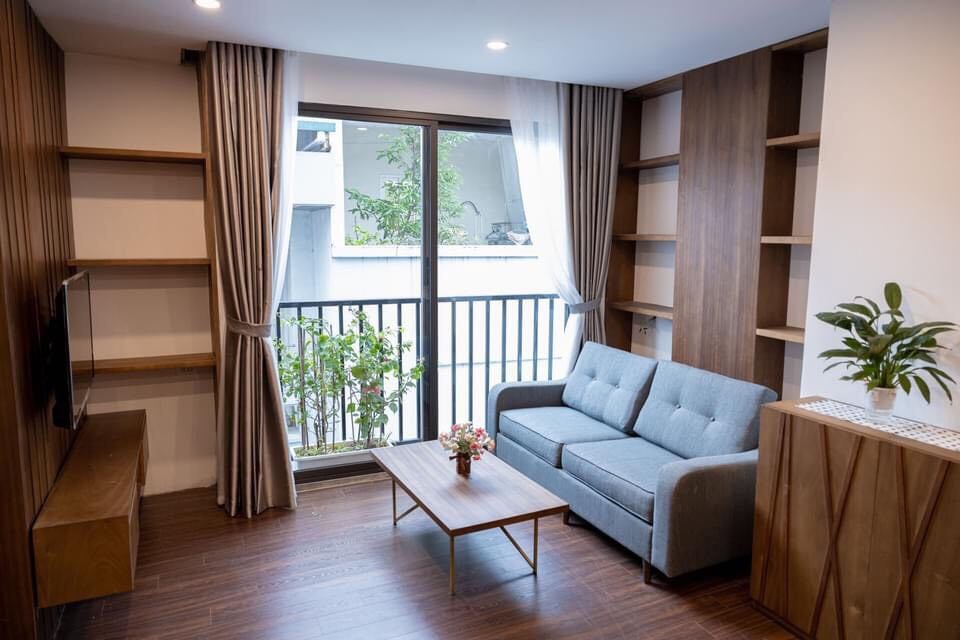 Bright & Modern 1 BR Apartment Rental in Dao Tan str, Ba Dinh