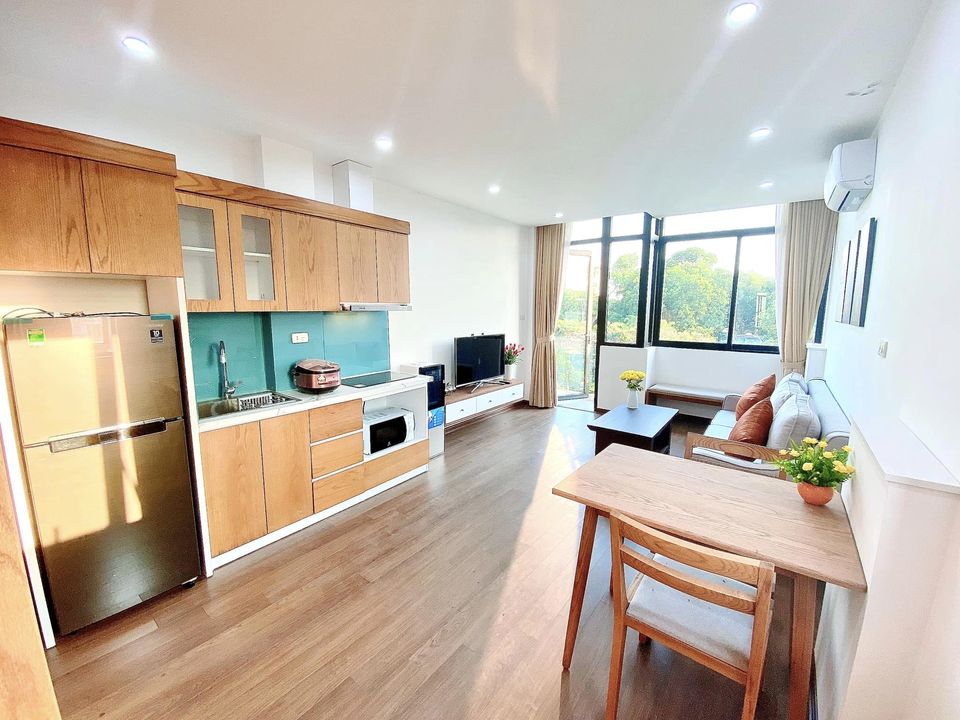 Bright, Modern & Open View Apartment Rental in Dao Tan street, Ba Dinh
