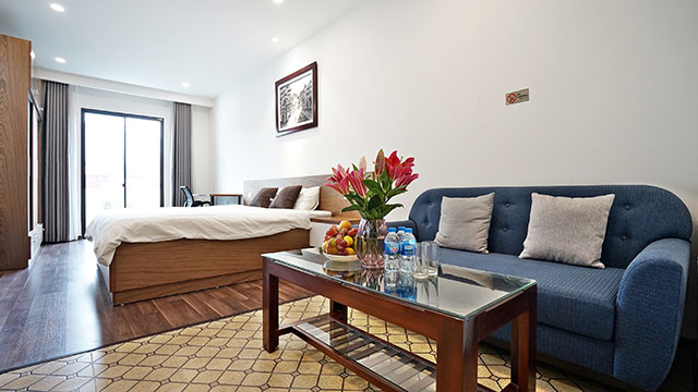 *Bright & Modern Studio Apartment For Rent in Cat Linh, Open View*