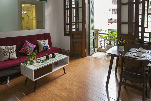 Bright Rental one bedroom apartment in Truc Bach area, Ba Dinh