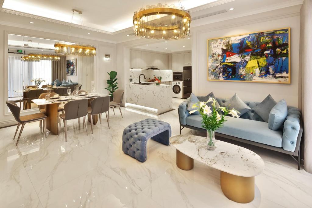 Central Location – Furnished 3 Bedroom apartment in Hai Ba Trung