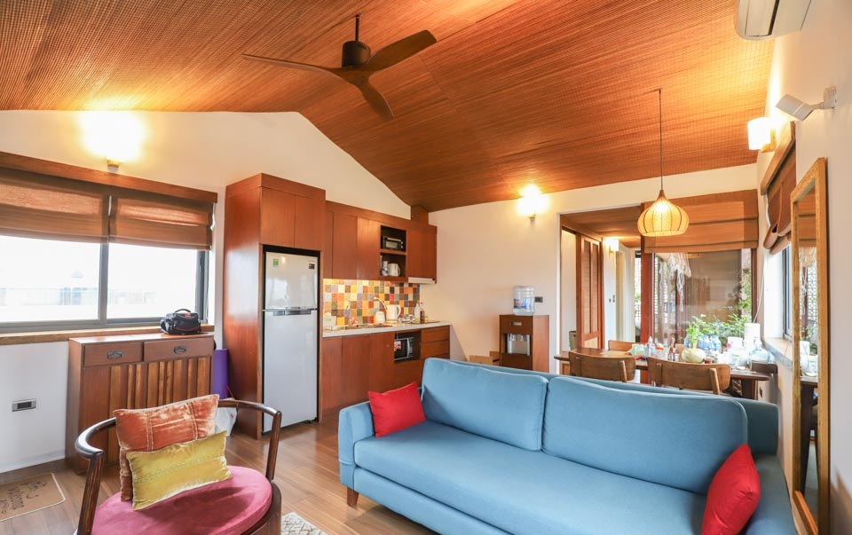 Centrally located, well equipped, stylish 02 BR Apasartment in Trieu Viet Vuong str, Hai Ba Trung