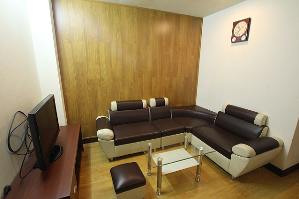 Cheap Two bedroom Apartment Rental in Hoang Cau Area, Dong Da district