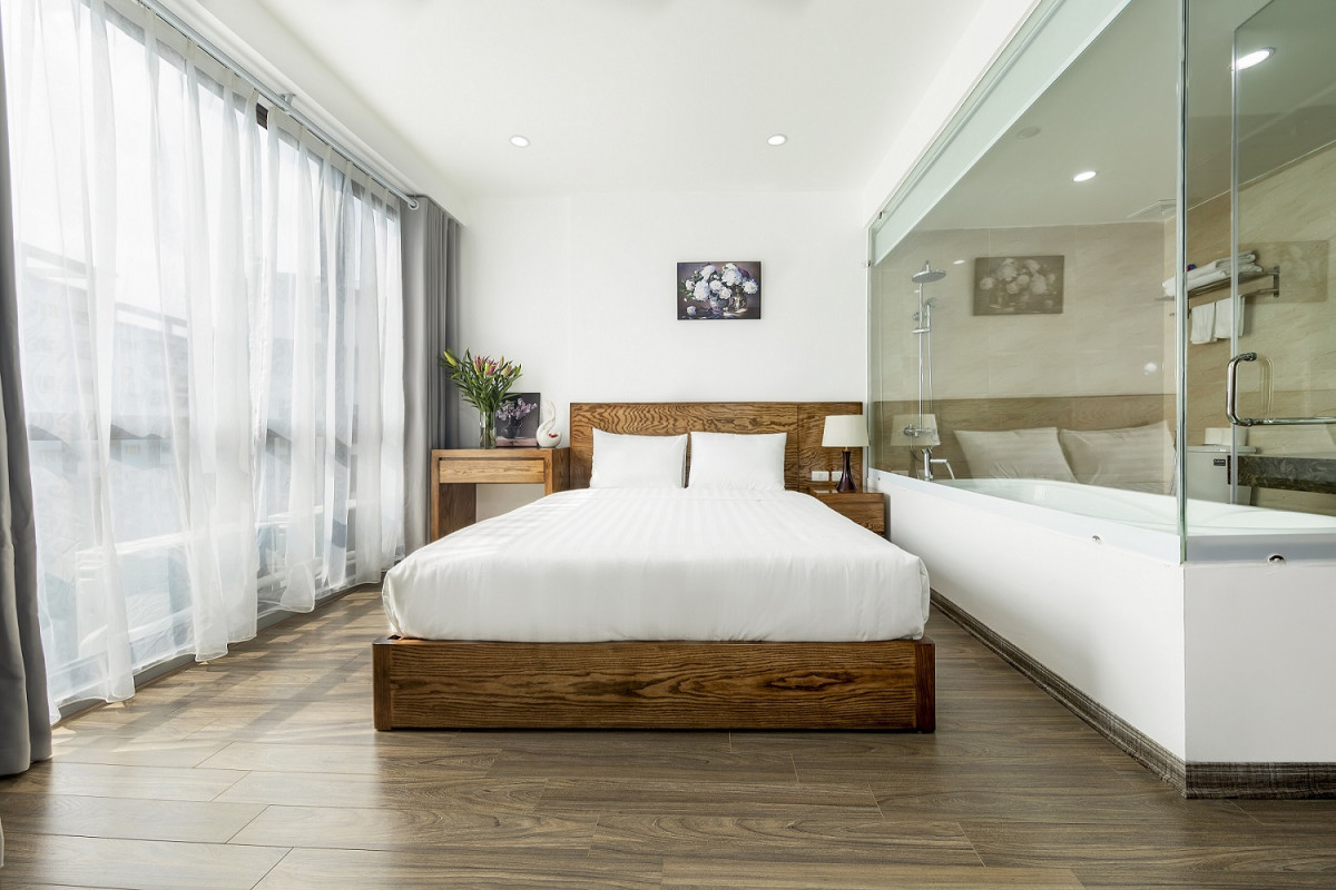 Clean, Bright & Comfy Apartment Rental in Duy Tan street, Center of Cau Giay