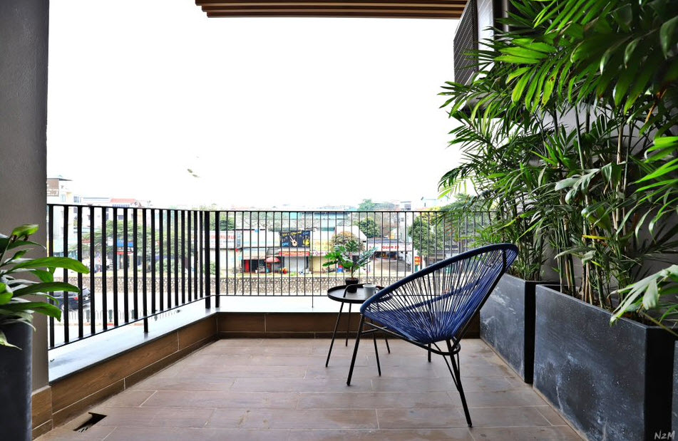 Contemporary apartment for rent in Tay Ho with nice Balcony & Amazing Terrace.