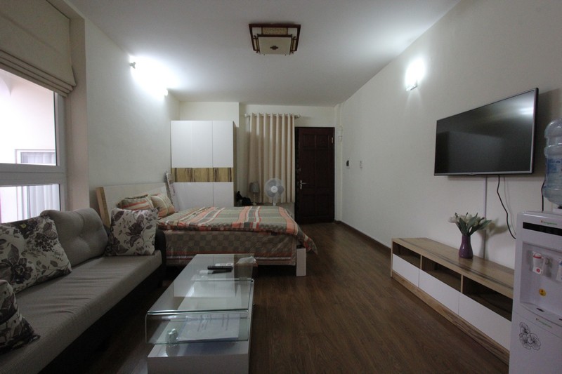 *Convenient Apartment for rent in Xuan Dieu street, Tay Ho District*