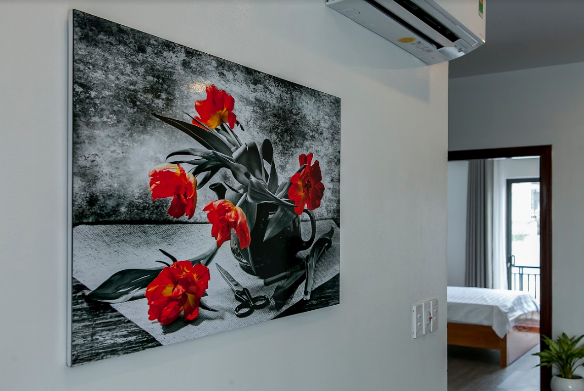 Convenient One bedroom Apartment in Nghi Tam Village for rent