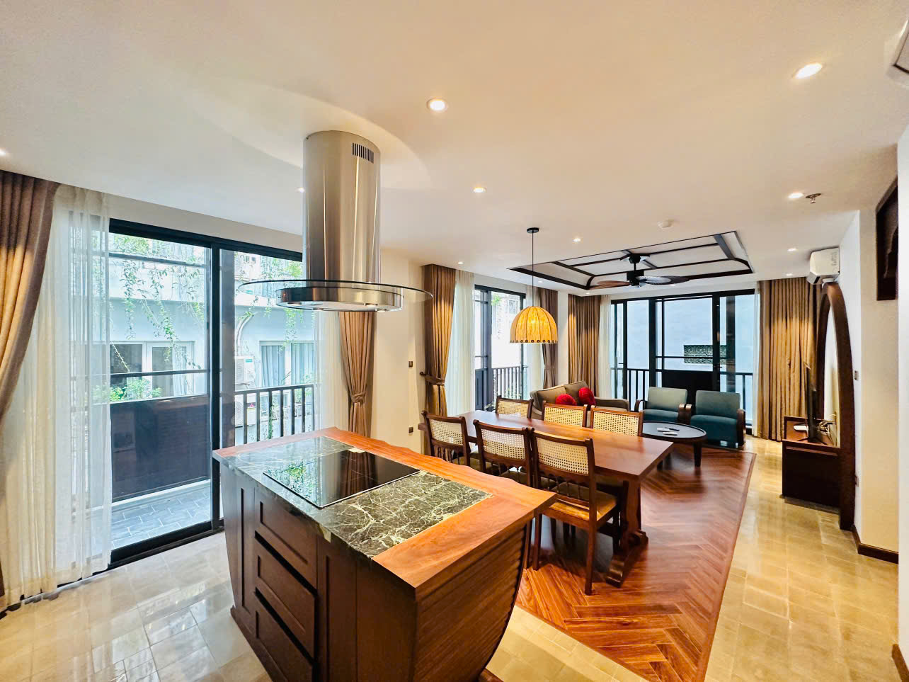 Delightful 3-bedroom apartment featuring a balcony on To Ngoc Van, Tay Ho