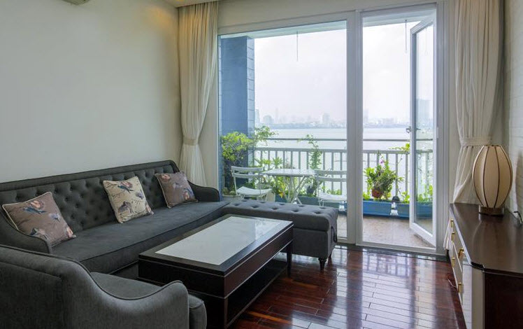 Lake View Elegant 02 BR apartment in Yen Phu Village, Tay Ho