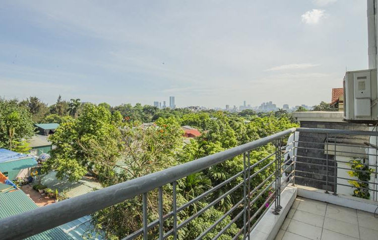 Elegantly Decorated 2BR Apartment In Dang Thai Mai Str Tay Ho, Affordable Price
