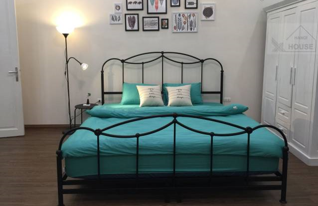 French style one bedroom apartment for rent near Pacific Place building