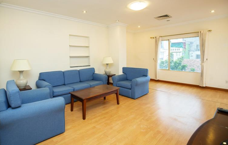 *French-style 02 bedroom Serviced apartment near Vincom Ba Trieu, Hai Ba Trung*