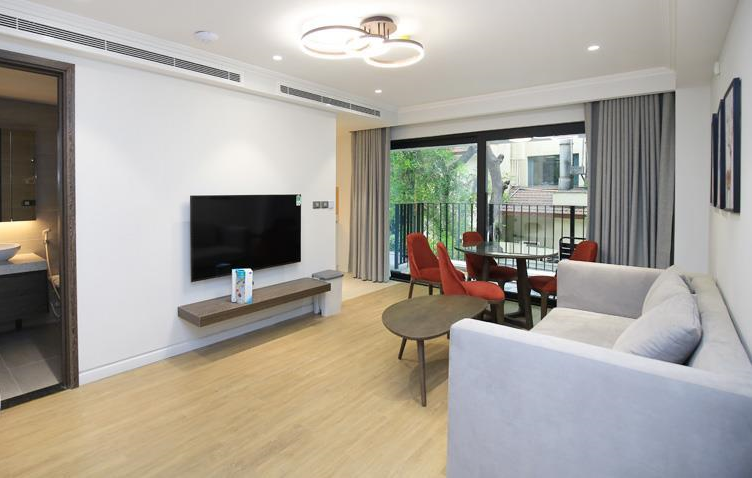*Great Location & Magnificant 3 Bedroom Apartment Rental in Truc Bach Area, Ba Dinh*
