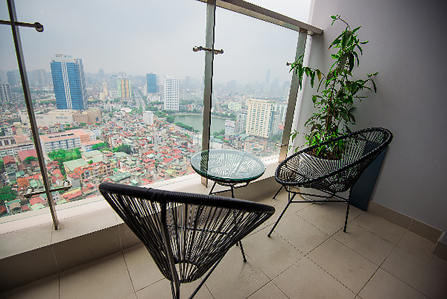 *Ideally New built Luxury Two Bedroom Apartment for rent in Vinhomes Metropolis*