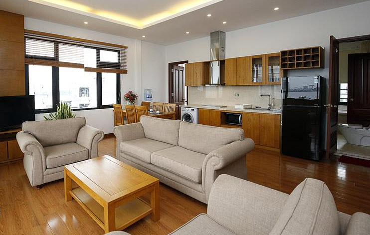 Beautiful Lake view & Sun-soaked 02 bedrooms apartment in Quang Khanh str, Tay Ho