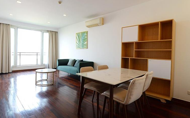 Lake View Apartment for rent in Xuan Dieu str, Tay ho, Well furnished