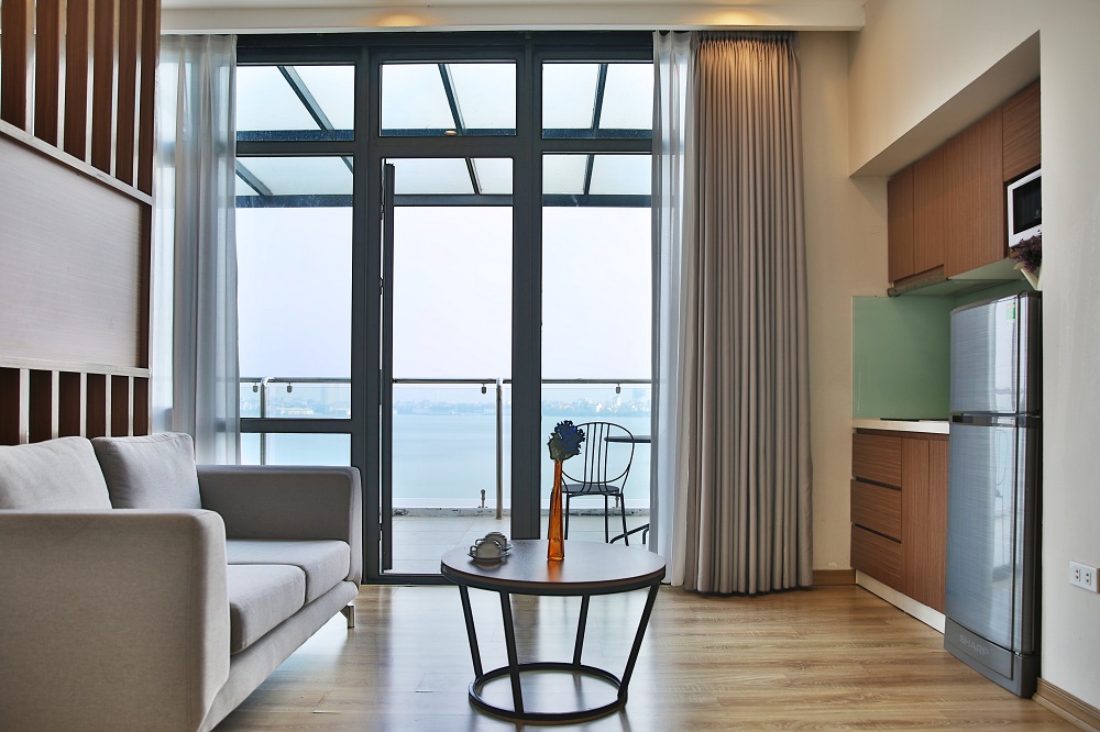 Lake View & Big Balcony Apartment Rental in Nguyen Dinh Thi Str, Ba Dinh