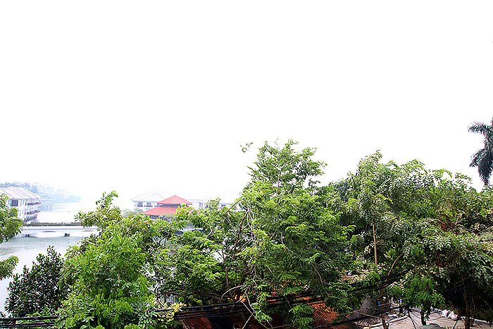 Lakeview serviced apartment for rent near InterCon Hotel