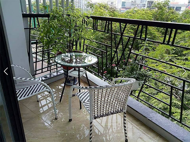Lakeview Studio Apartment Rental in Truc Bach Area, Ba Dinh, Lovely Balcony