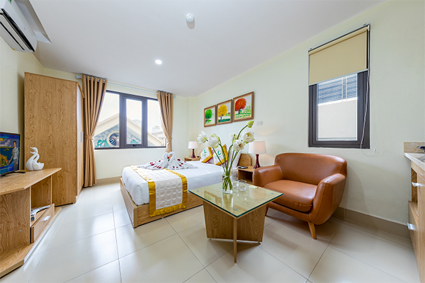 Lightful and Cozy Apartment Rental in Trung Kinh street, Cau Giay