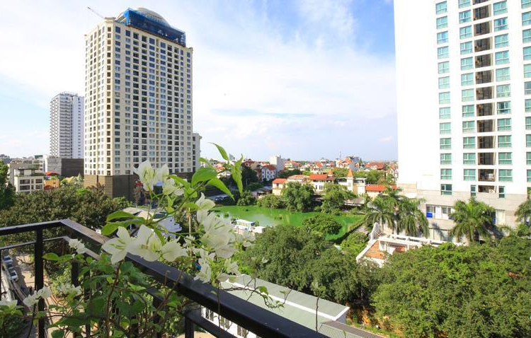 *Luxury Penthouse apartment situated right beside Westlake, Tay Ho*