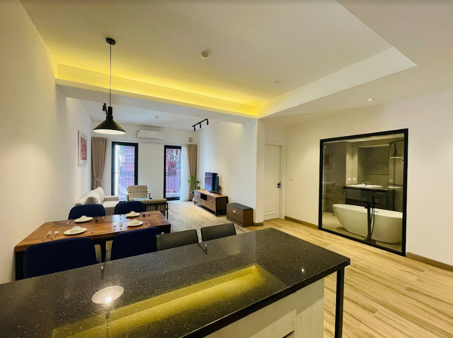 Modern Apartment with 2 bedroom for rent in Tu Hoa street, Tay Ho.