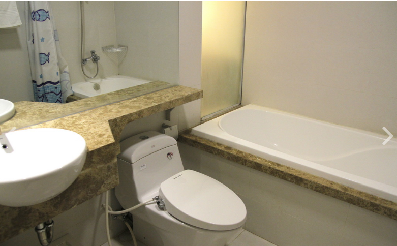 Modern two bedroom apartment for rent near Ngoc Khanh lake, Ba Dinh