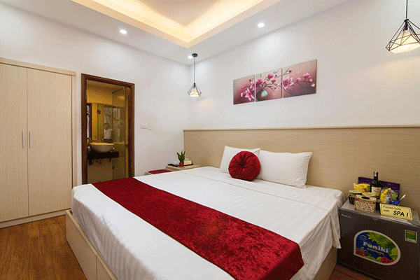 Modern Two bedroom apartment Rental in Hai Ba Trung, Close to Vincom Tower