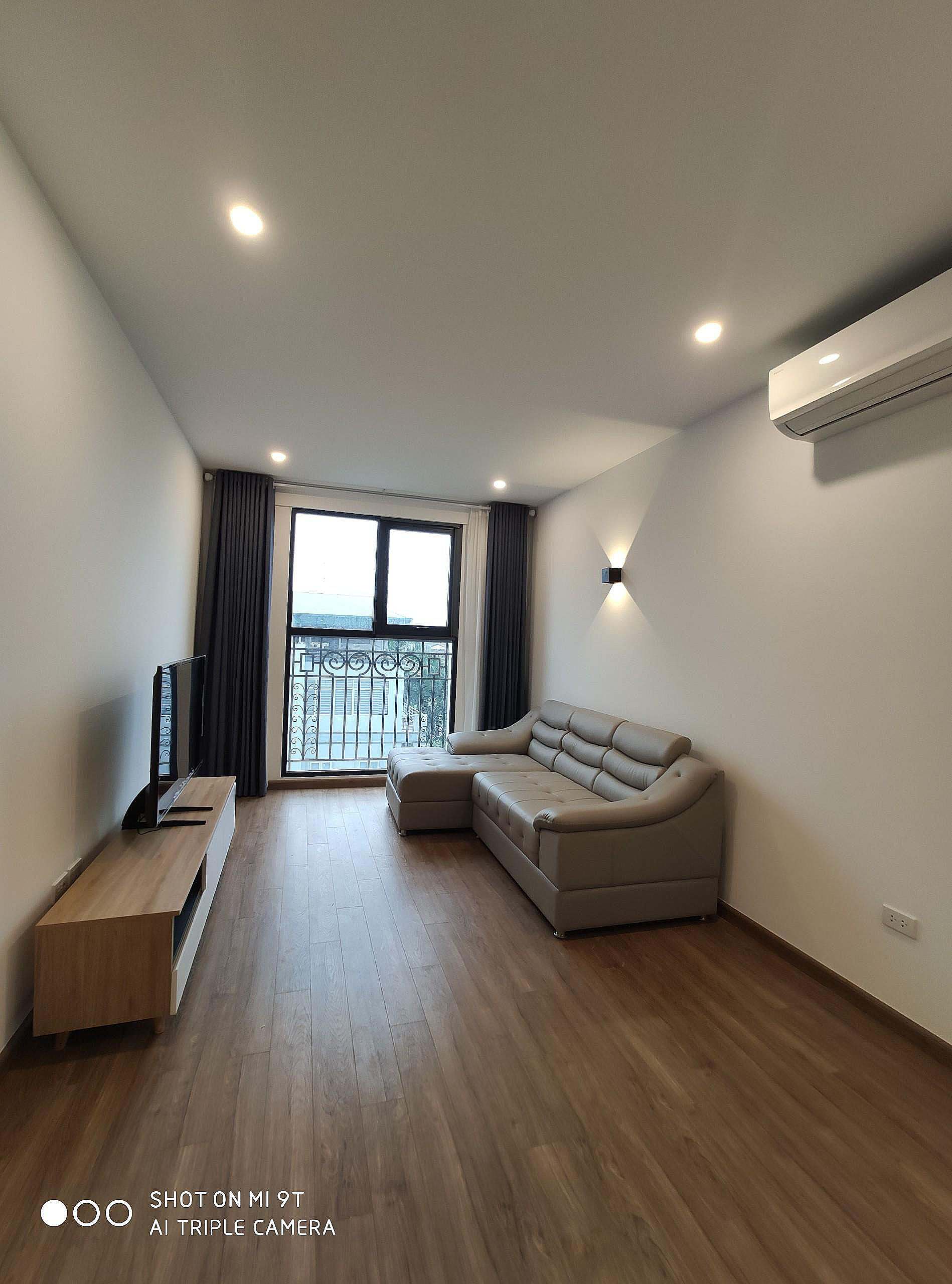 *New 03 Bedroom Apartment For rent in The Emerald - CT8 My Đinh Complex*