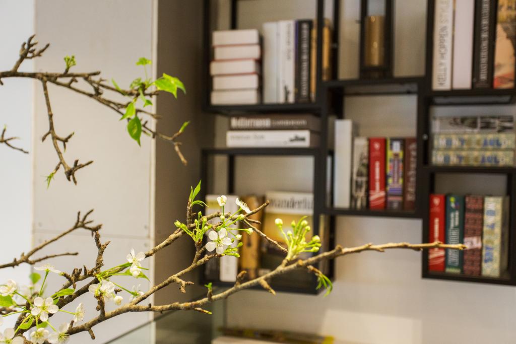 Newly Renovated One Bedroom Apartment Rental near Thai Ha street, Dong Da