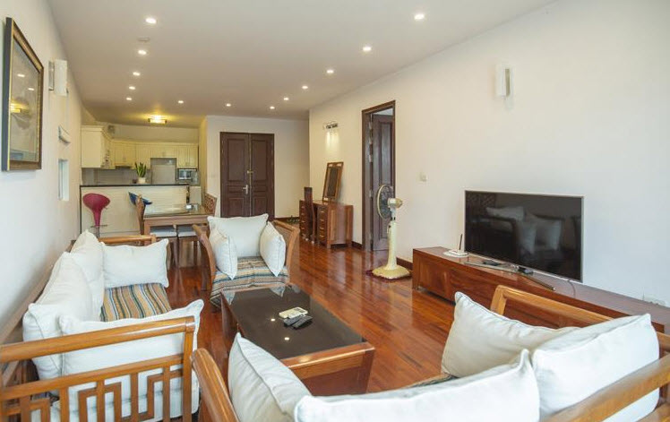 Newly Renovated Serviced apartment for rent in Tran Vu, Truc Bach Area