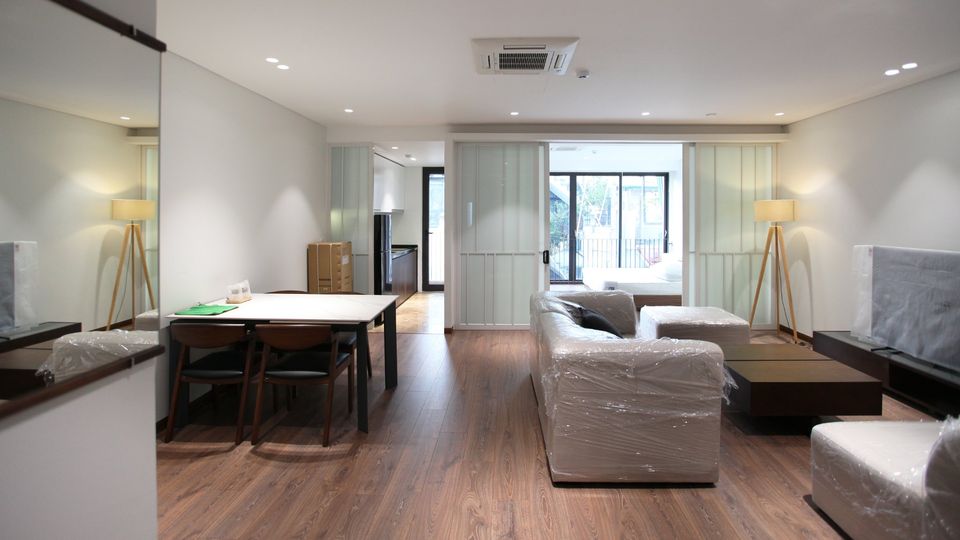 Nice 01 BR Apartment for rent in Dang Thai Mai str, Tay Ho