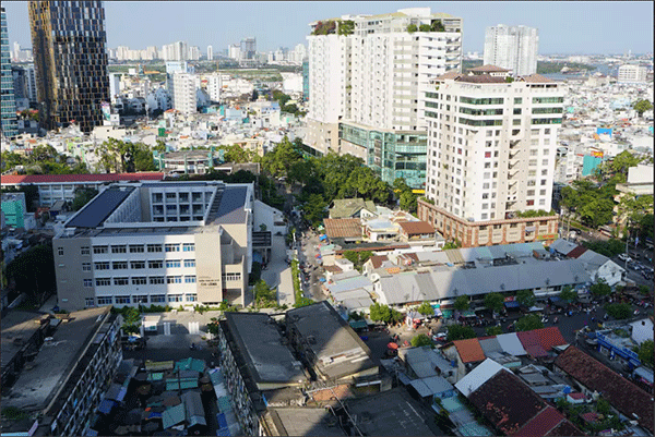 Nice and Bright Two bedroom Property Rental in HongKong Tower, Dong Da District