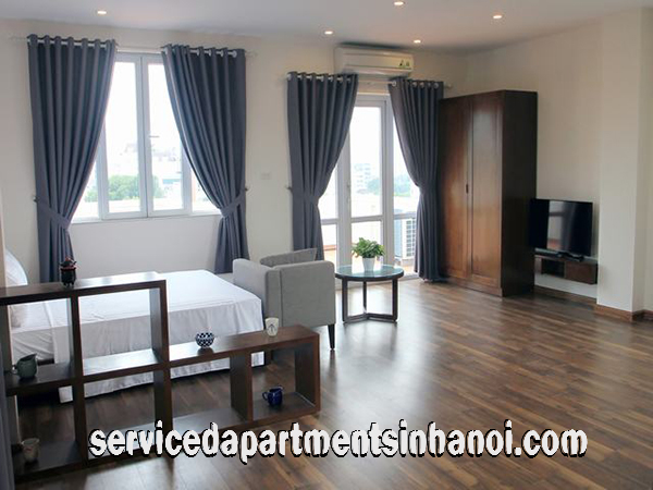 Nice Studio with wonderful Balcony for lease in Hai Ba Trung district