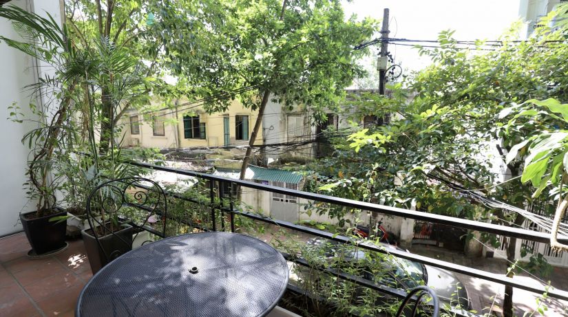 Open Floor Plan Cozy Apartment For rent in Truc Bach Area, Ba Dinh