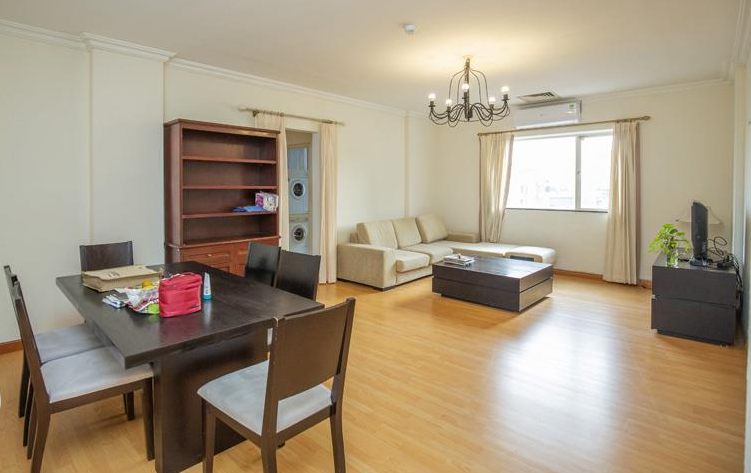 *Premier 02 bedroom apartment in Trieu Viet Vuong street, French Style Architect*