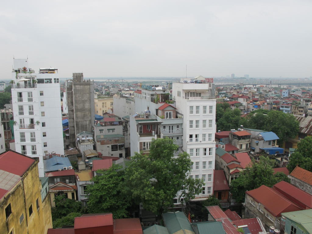 Premium Suite Apartment Rental in Lac Long Quan str, Cau Giay District, Budget Price